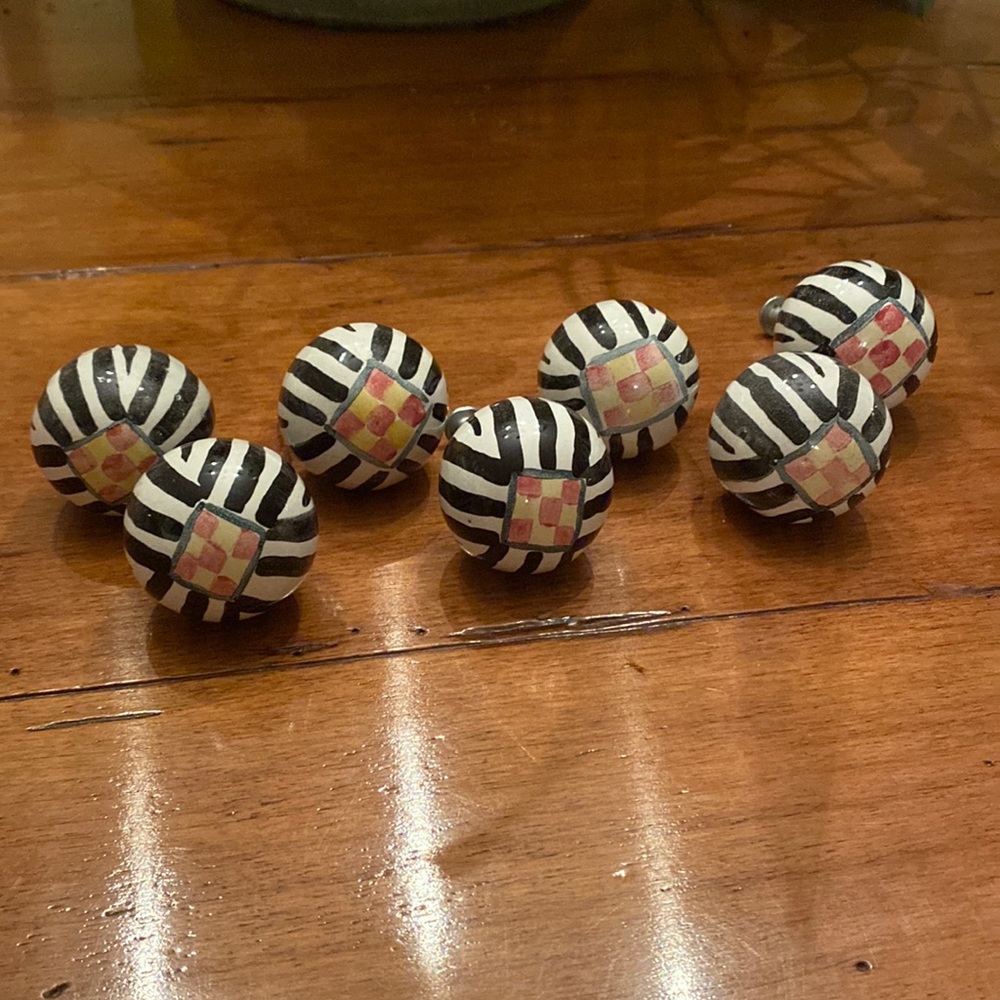 COPY - Mackenzie Childs Knobs